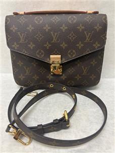 Louis Vuitton Pochette Metis Monogram Top Handle Handbag w